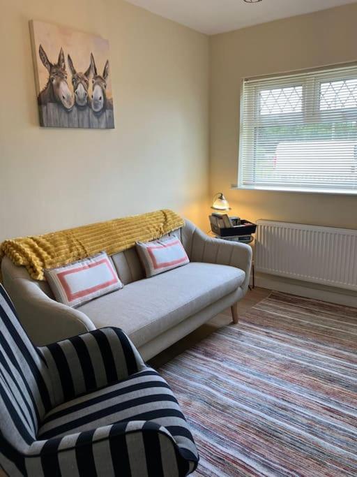 Ballaghaderreen Whitethorn Cottage, Palmfield מראה חיצוני תמונה